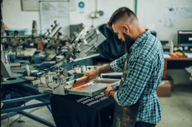 Top Benefits of Using Blank Apparel for Custom Printing Businesses